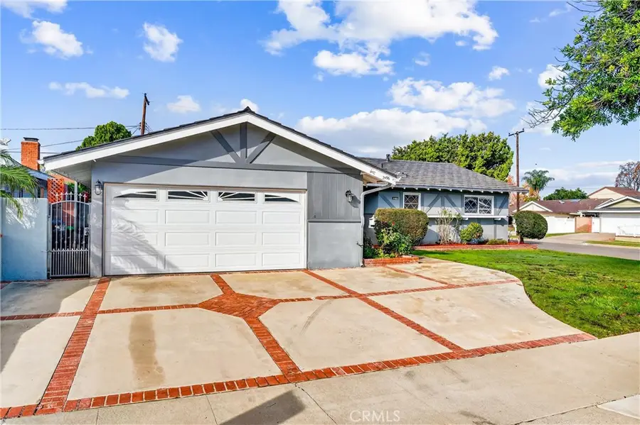 2496 N Beechwood Street, Orange, CA 92865 - Image #2
