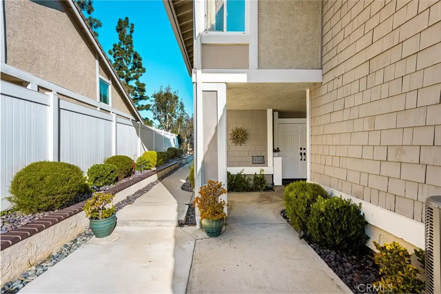 5889 E Mountain Loop Trl #4, Anaheim, CA 92807 - Image #3