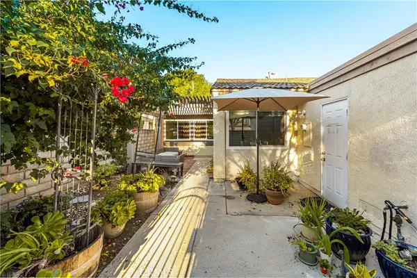 5573 E Vista Del Rio, Anaheim, CA 92807