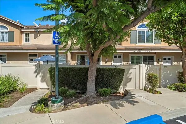 839 S Yellowstone Way, Anaheim, CA 92808