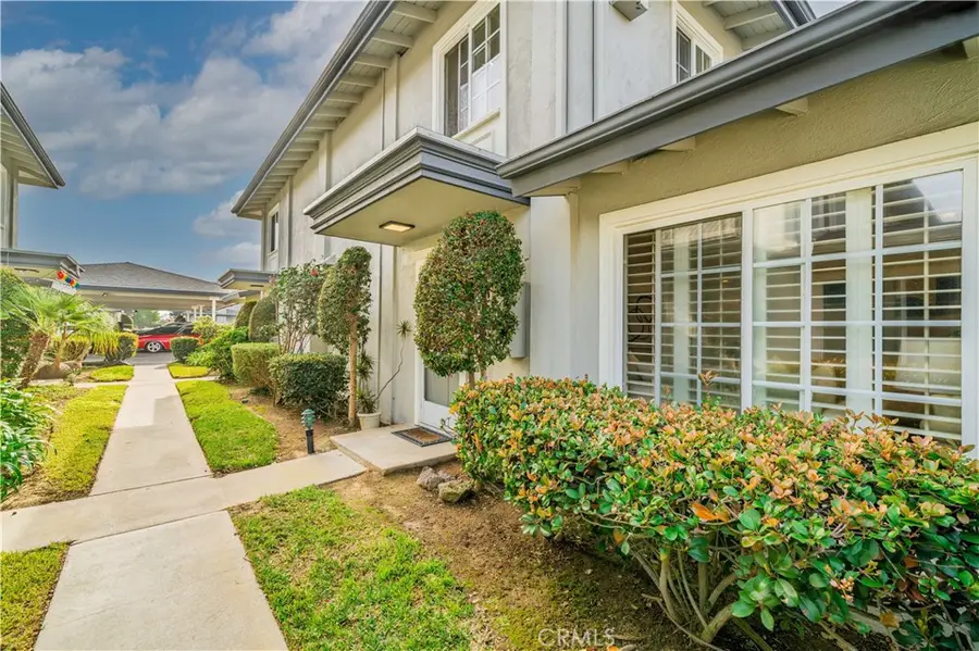 1845 Anaheim Avenue #9B, Costa Mesa, CA 92627 - Image #2