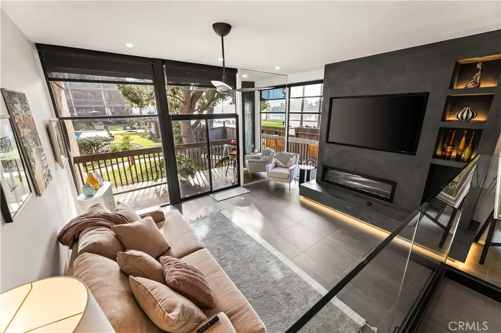 5118 Marina Pacifica Dr S, Long Beach, CA 90803 - Image #1