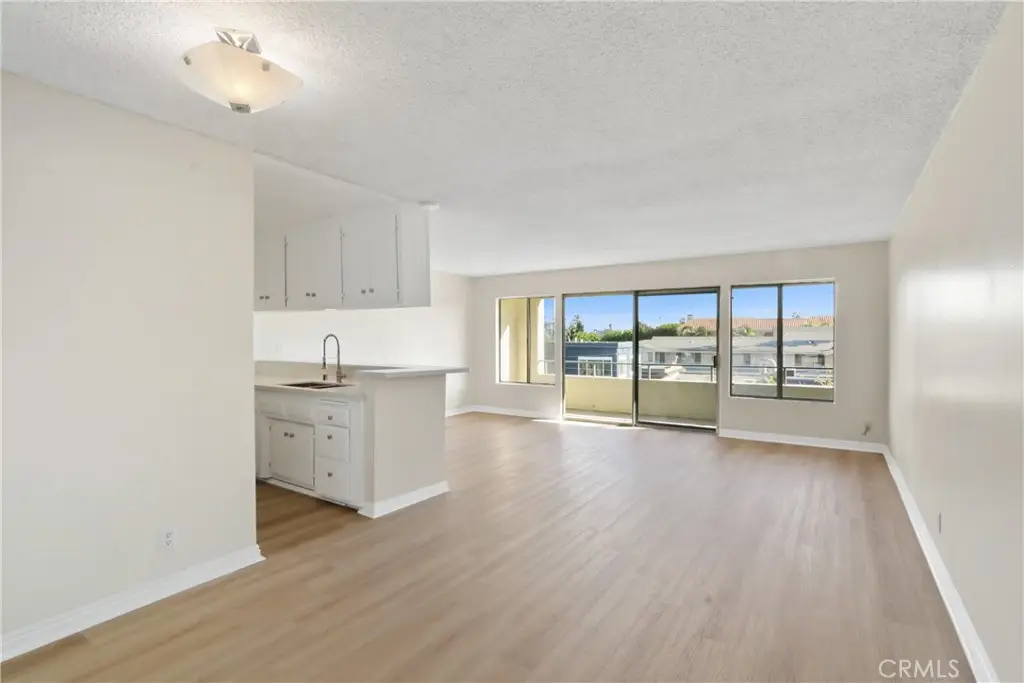 1187 E 3rd Street #215, Long Beach, CA 90802 - Image #1