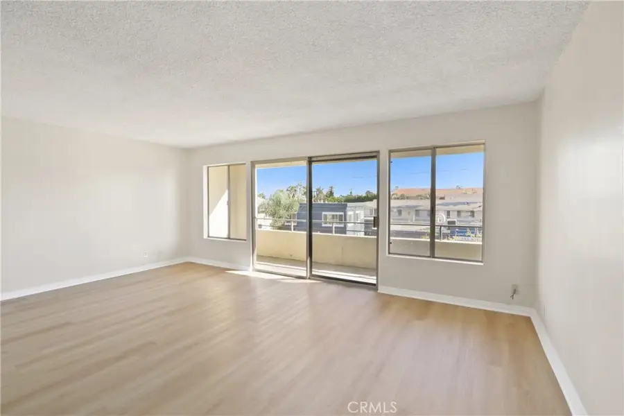 1187 E 3rd Street #215, Long Beach, CA 90802 - Image #3