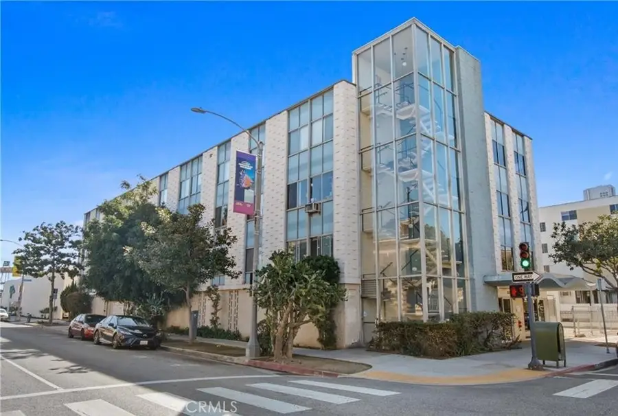 250 Linden Avenue #25, Long Beach, CA 90802 - #2