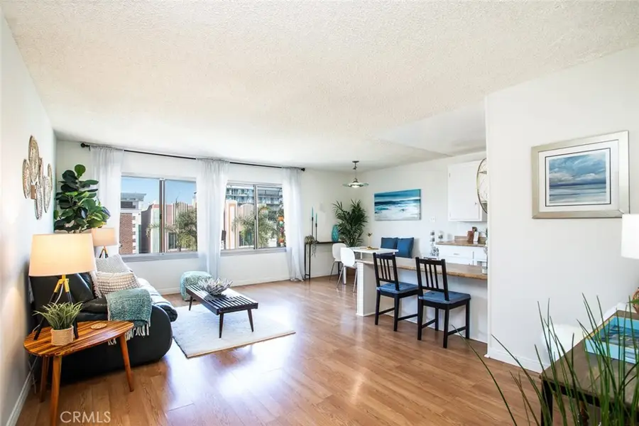 250 Linden Avenue #25, Long Beach, CA 90802 - #3