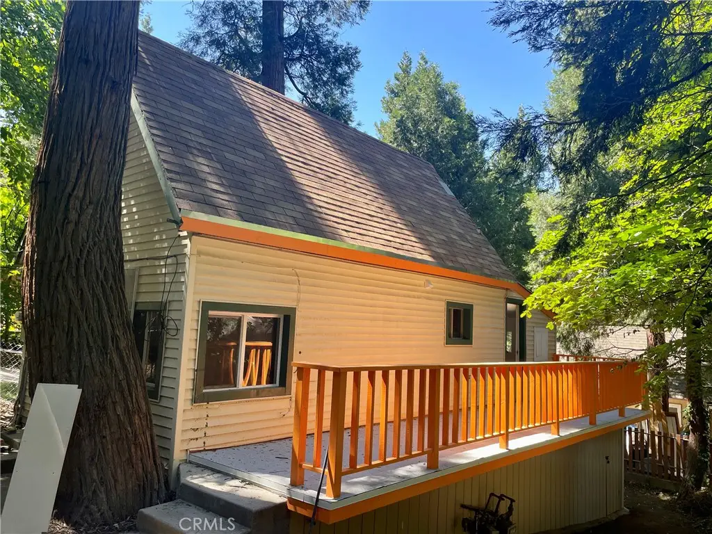 719 Woodland, Crestline, CA 92325 - #1