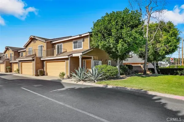 755 N East, Anaheim, CA 92805