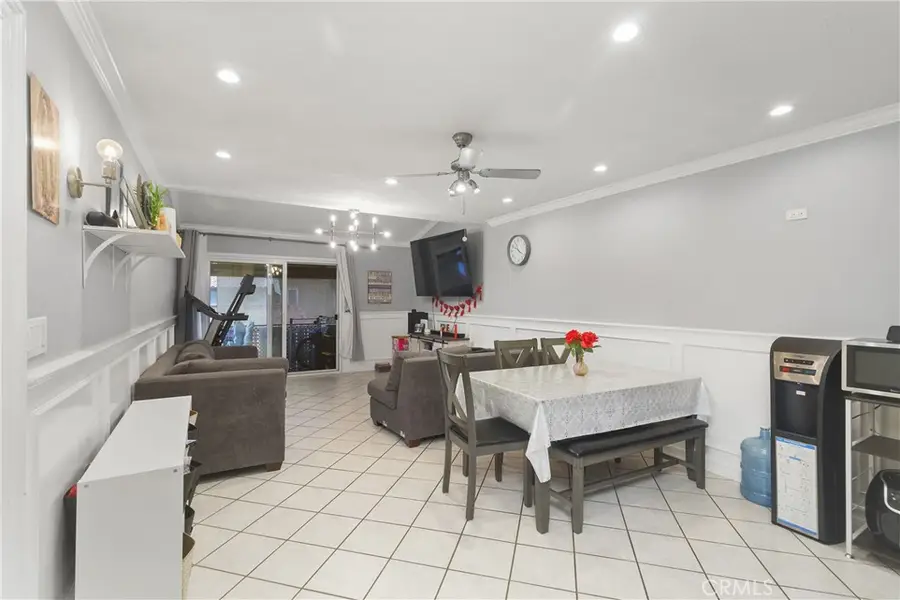 1000 W Macarthur Boulevard #18, Santa Ana, CA 92707 - Image #3