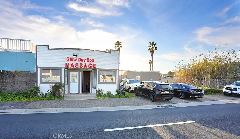 17181 Pacific Coast, Huntington Beach, CA 92649 - #1