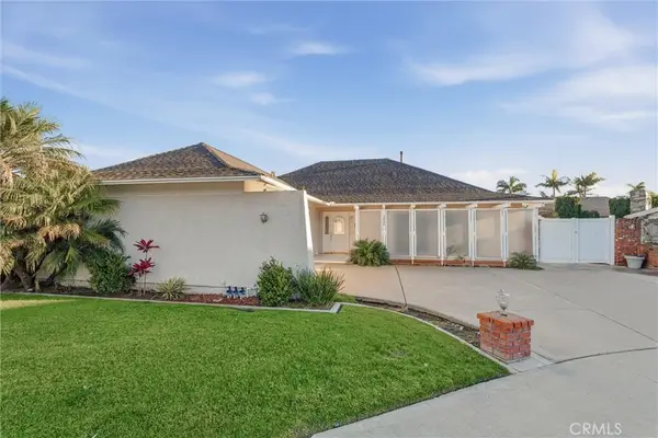 3922 Kitten Circle, Huntington Beach, CA 92649