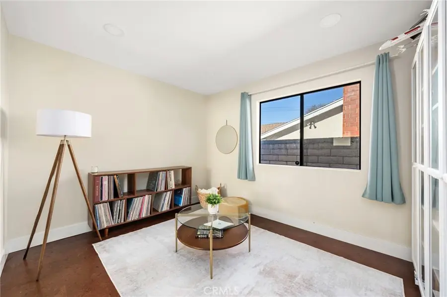 22561 Tula Drive, Saugus, CA 91350 - Image #3