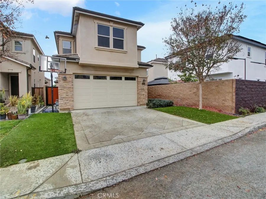 6313 Rancho Parada Road, Paramount, CA 90723 - Image #2