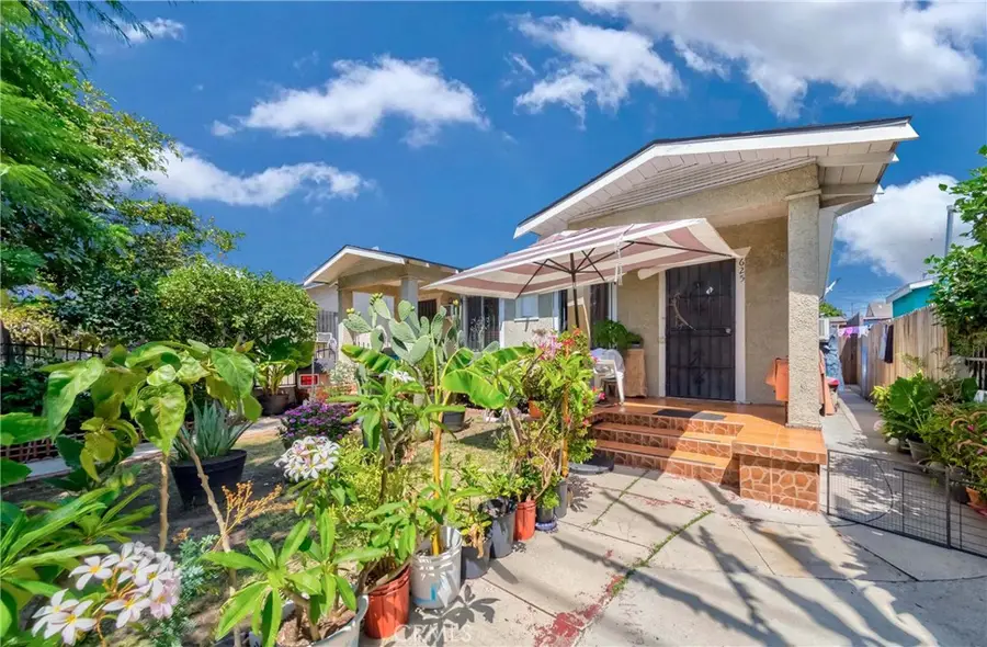 623 E 36th Street, Los Angeles, CA 90011 - #2