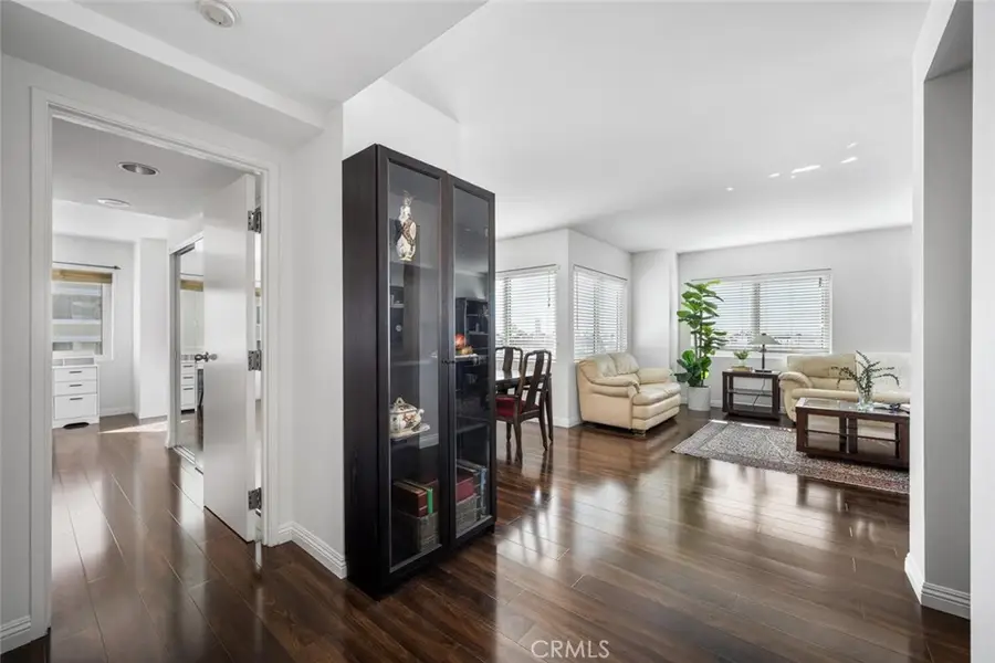 525 E Seaside Way #409, Long Beach, CA 90802 - #2