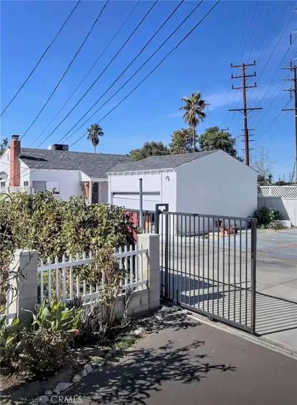 6427 Klump, North Hollywood, CA 91606