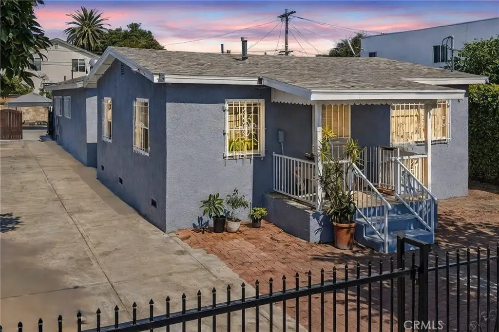 907 E 109th Place, Los Angeles, CA 90059 - #1