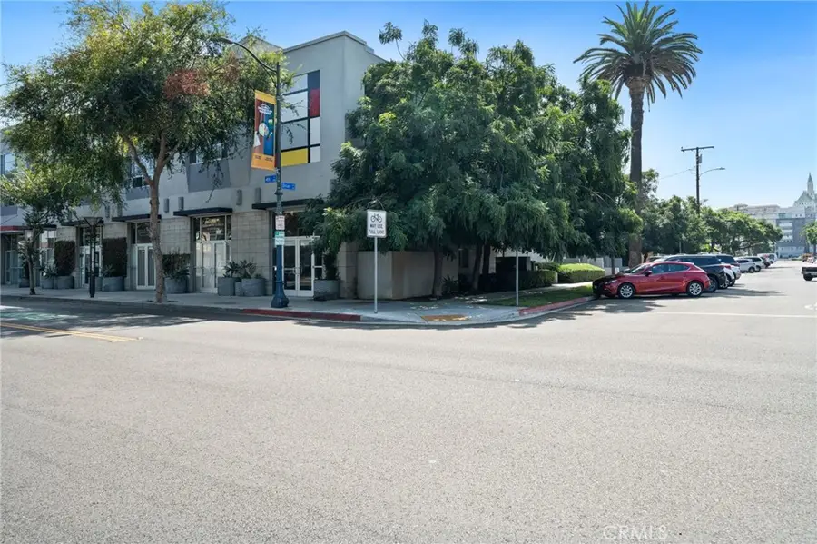 834 E 4th Street #H, Long Beach, CA 90802 - Image #2