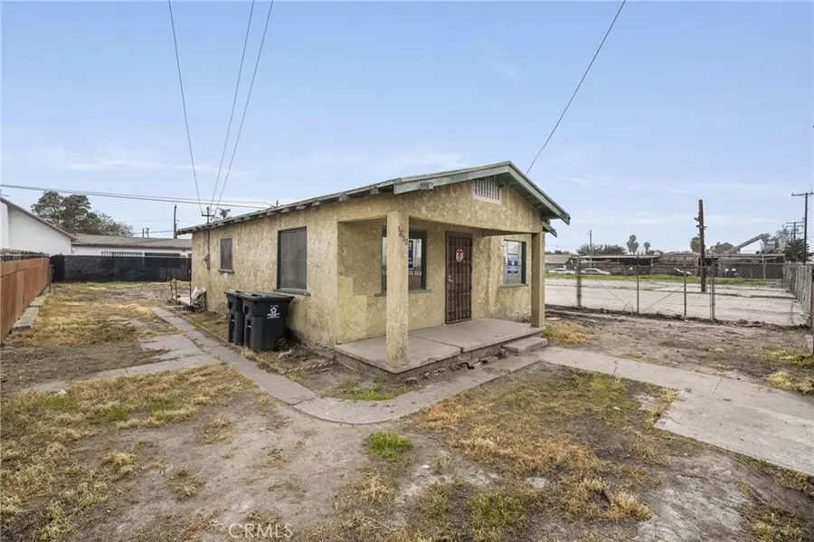 1822 W 4th, Santa Ana, CA 92703 - #2