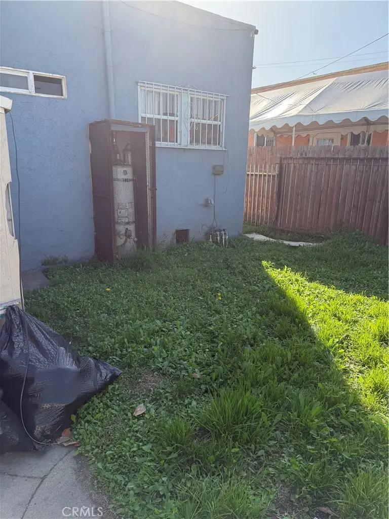 341 W 88th, Los Angeles, CA 90003 - Image #2
