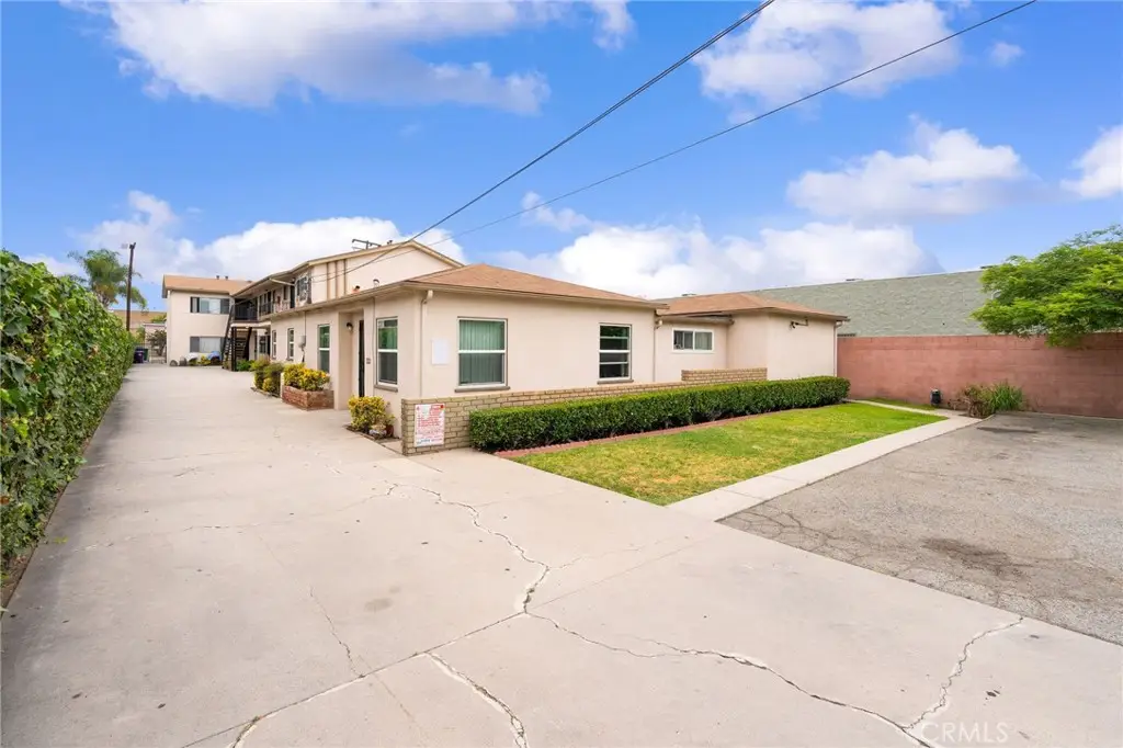 3301 E Artesia, Long Beach, CA 90805 - Image #1