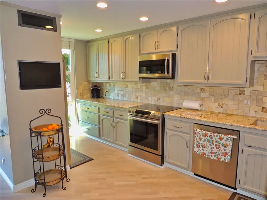 16548 Harbour, Huntington Beach, CA 92649 - Image #2