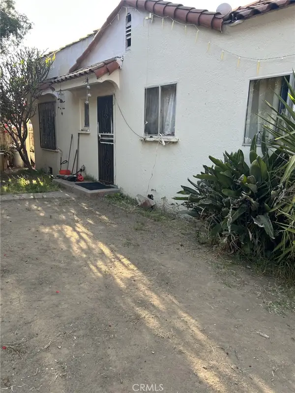 2002 W Avenue 33, Los Angeles, CA 90065