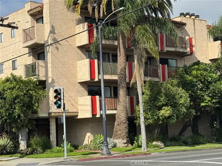 605 Redondo Avenue #206, Long Beach, CA 90814 - #2