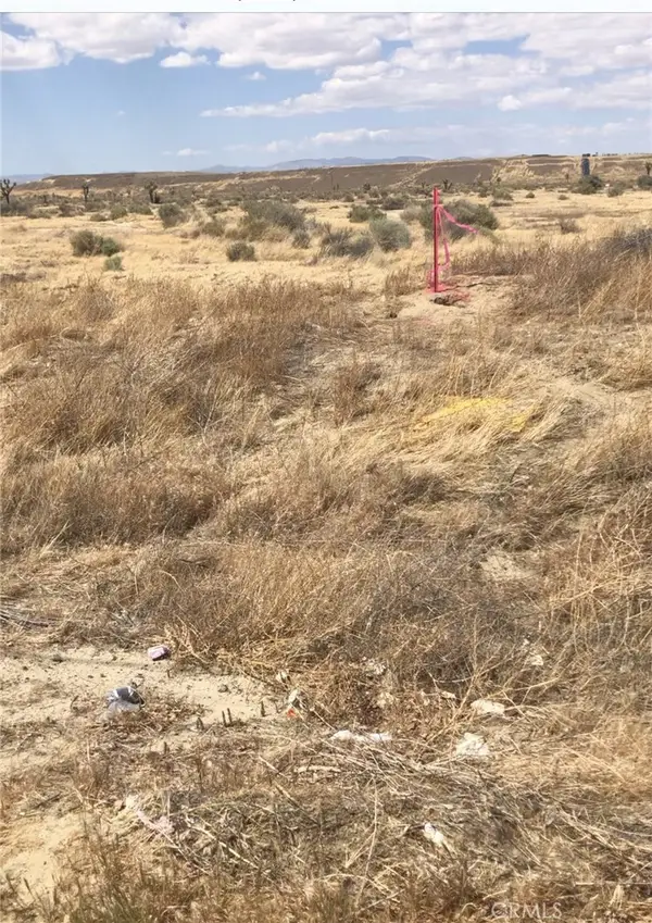 10 Avenue G, Lancaster, CA 93535