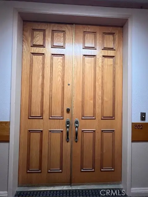 622 S Barrington #302, Los Angeles, CA 90049 - Image #3