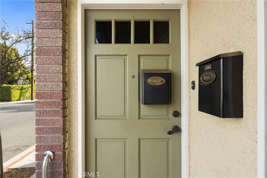 2546 E 10th, Long Beach, CA 90804 - #2