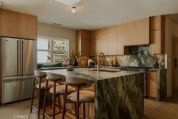 4048 Tivoli Avenue, Los Angeles, CA 90066