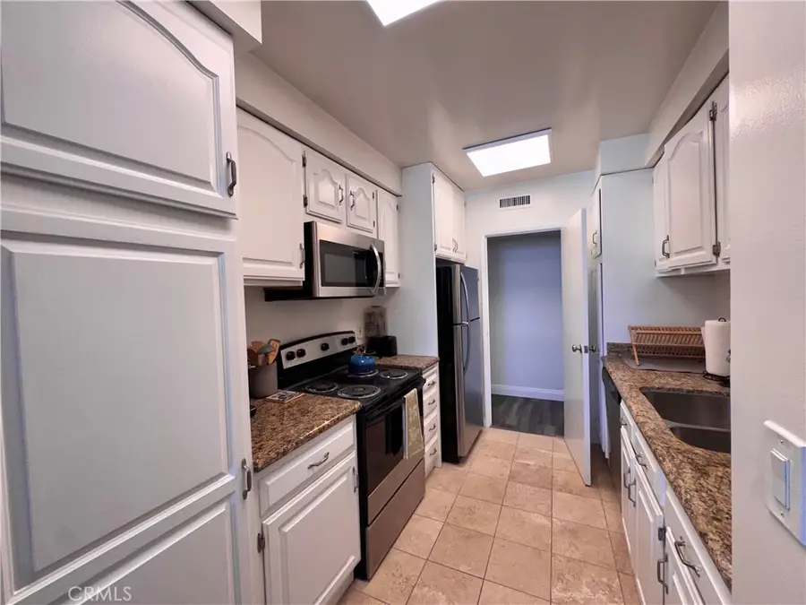 540 Kelton #502, Los Angeles, CA 90024 - #2