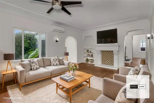 1525 Orizaba Avenue, Long Beach, CA 90804