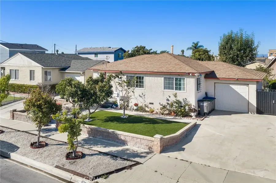 421 E 219th, Carson, CA 90745 - #2
