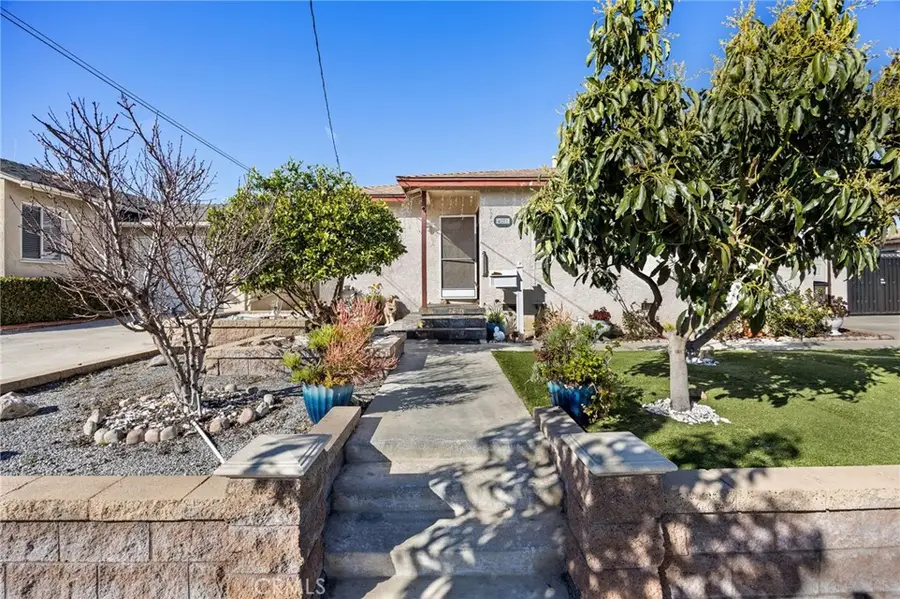 421 E 219th, Carson, CA 90745 - #3