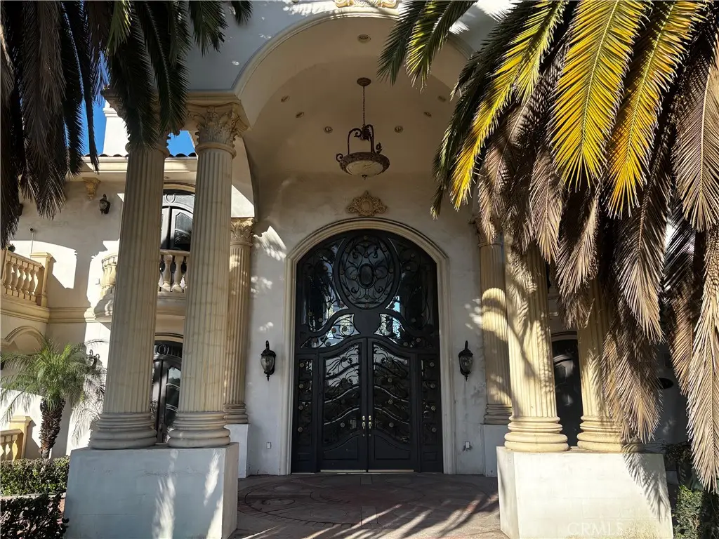 9355 Florence, Downey, CA 90240 - #1