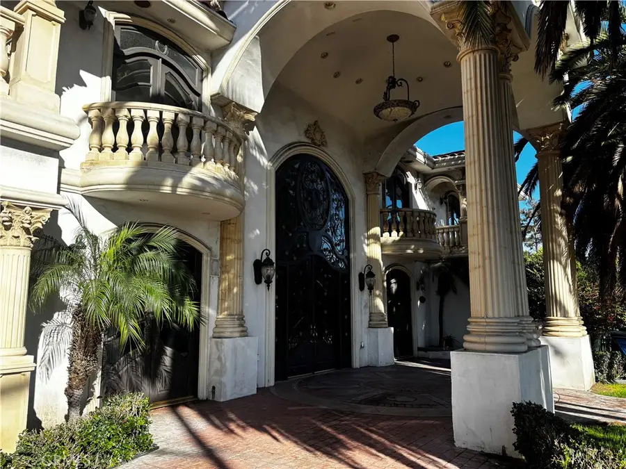 9355 Florence, Downey, CA 90240 - #2