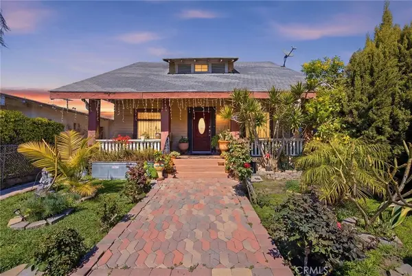 123 E 65th Street, Los Angeles, CA 90003