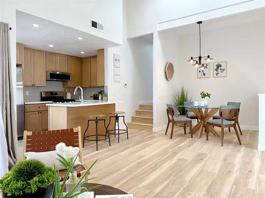2720 W Segerstrom #D, Santa Ana, CA 92704 - #3
