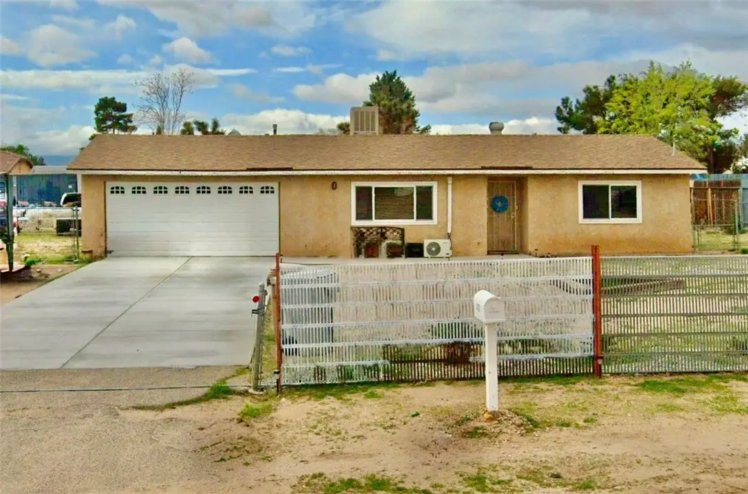 14737 Yucca, Hesperia, CA 92345 - #1