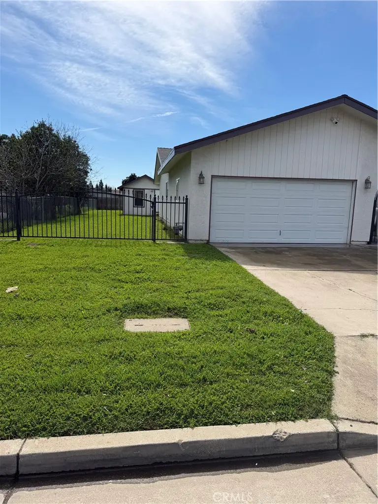 1056 E Alexander, Merced, CA 95340 - #3