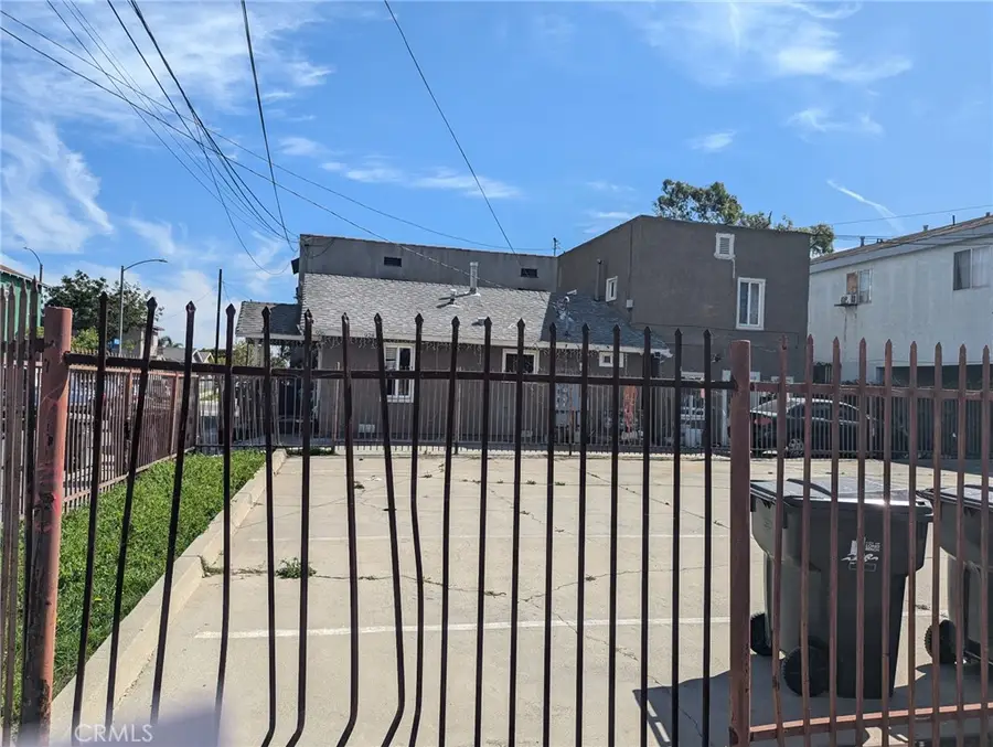 926 E 11th, Long Beach, CA 90813 - #3