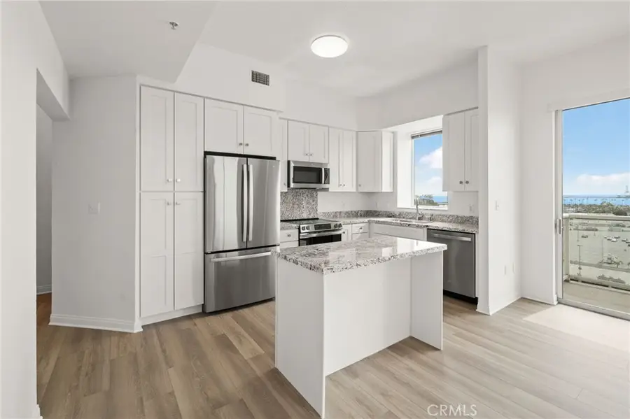 488 E Ocean Boulevard #717, Long Beach, CA 90802 - #3