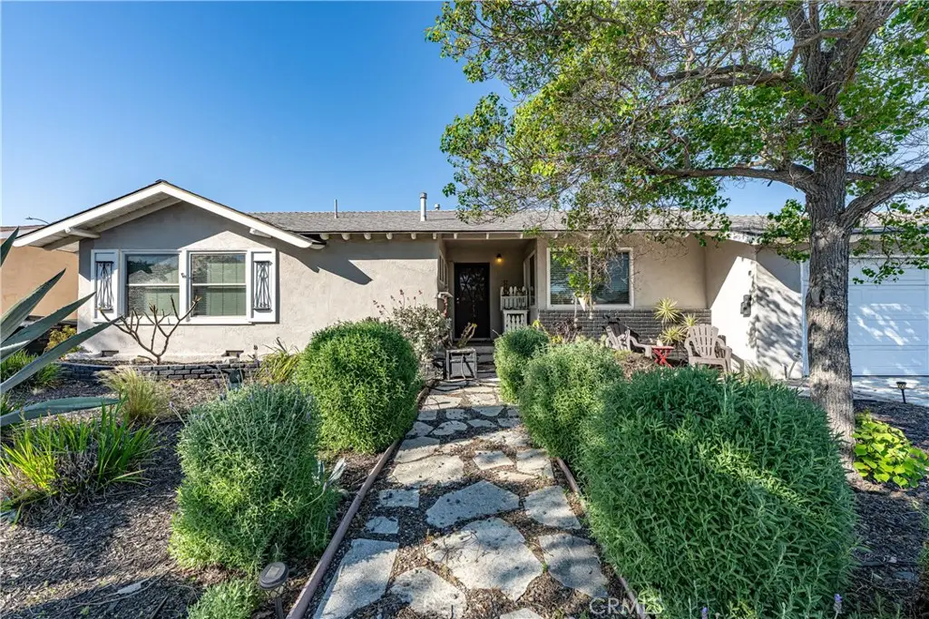 2869 W Stonybrook Drive, Anaheim, CA 92804 - #1