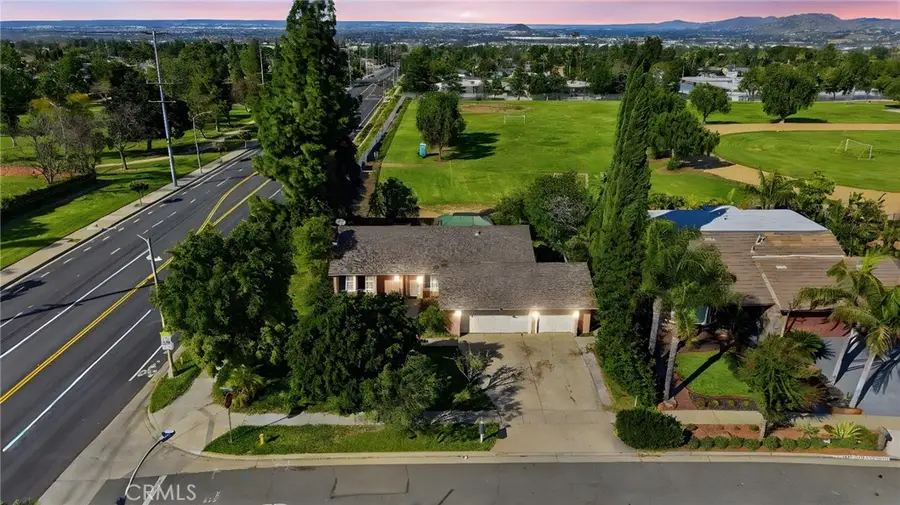 1077 Westpark, Corona, CA 92882 - #2