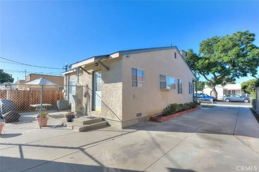 152 E Louise Street, Long Beach, CA 90805 - #2