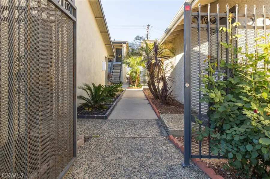 4110 Hathaway Ave, Long Beach, CA 90815 - #3