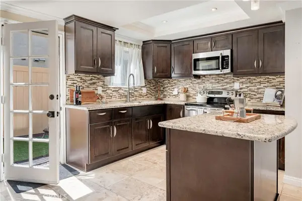 2229 N Broadway #J, Santa Ana, CA 92706