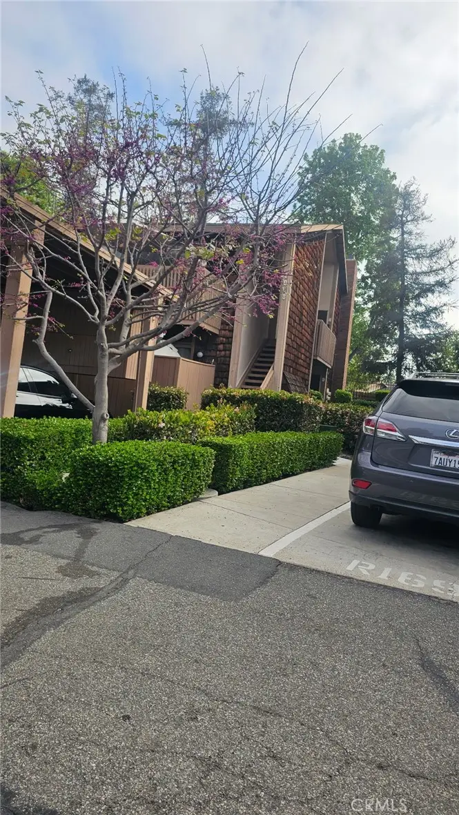 1008 Cabrillo Park #C, Santa Ana, CA 92701 - #3